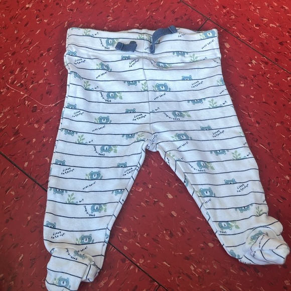 Lot of 0-3 month clothes - Picture 10 of 16